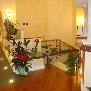 3* Hotel Dina