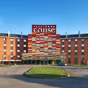 Cruise Lucino